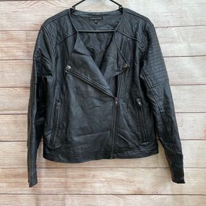 KENDALL & KYLIE MOTO JACKET IN BLACK FAUX LEATHER